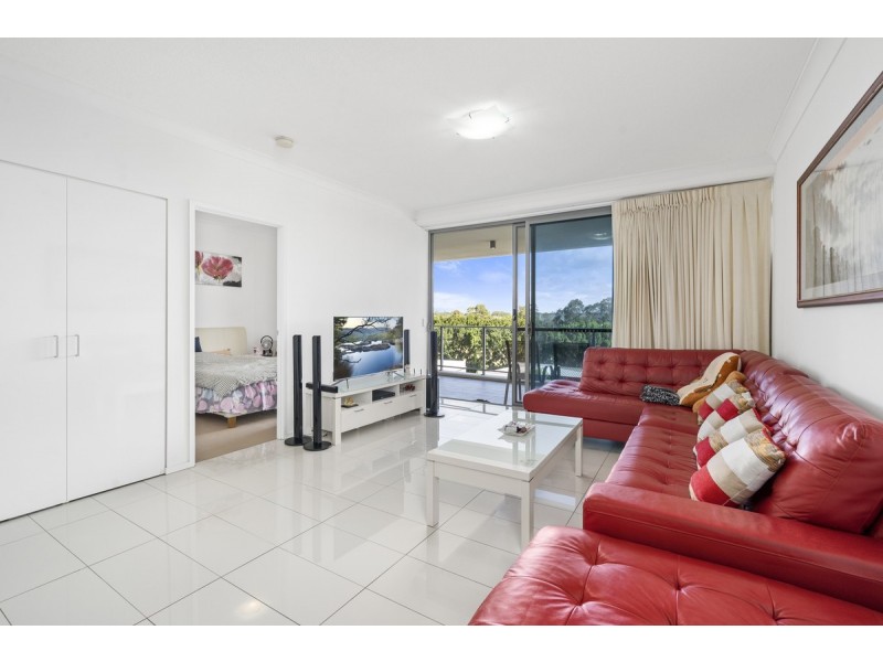 408/11 Compass Drive, Biggera Waters QLD 4216