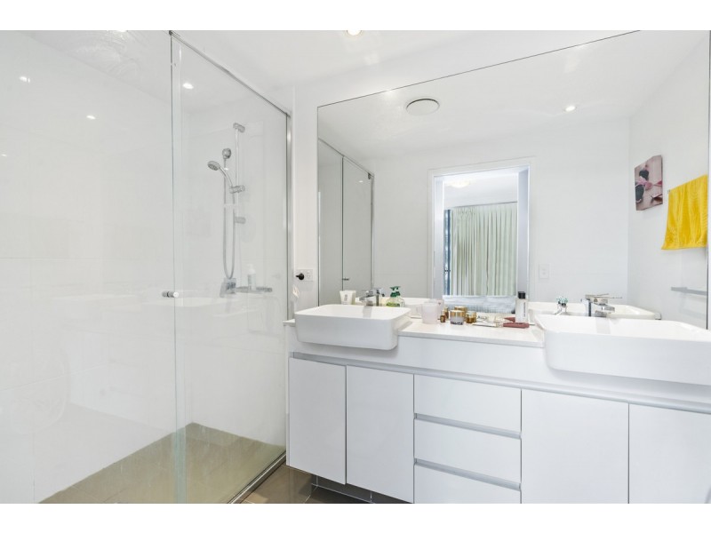 408/11 Compass Drive, Biggera Waters QLD 4216