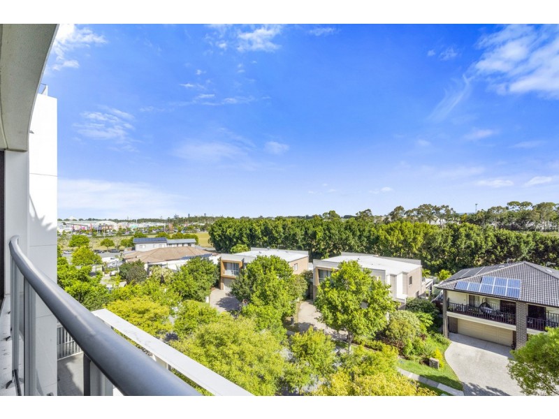 408/11 Compass Drive, Biggera Waters QLD 4216