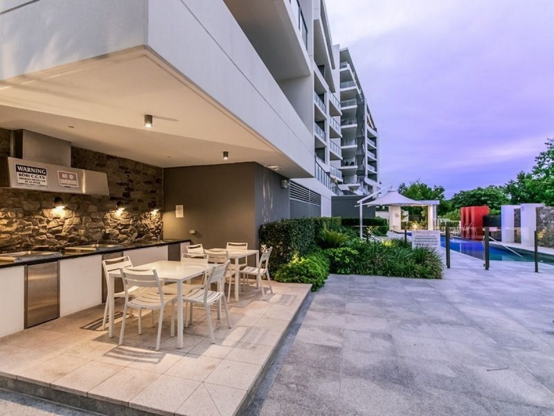 408/11 Compass Drive, Biggera Waters QLD 4216