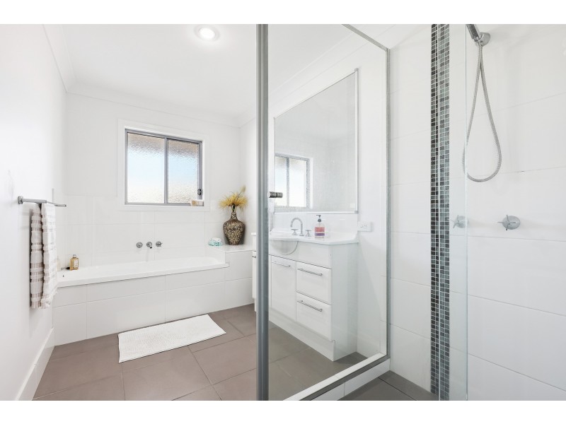 96/19 Carina Peak Drive, Varsity Lakes QLD 4227