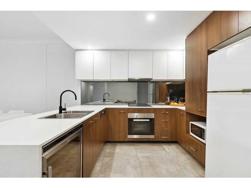 3014/397 Christine Avenue, Varsity Lakes QLD 4227