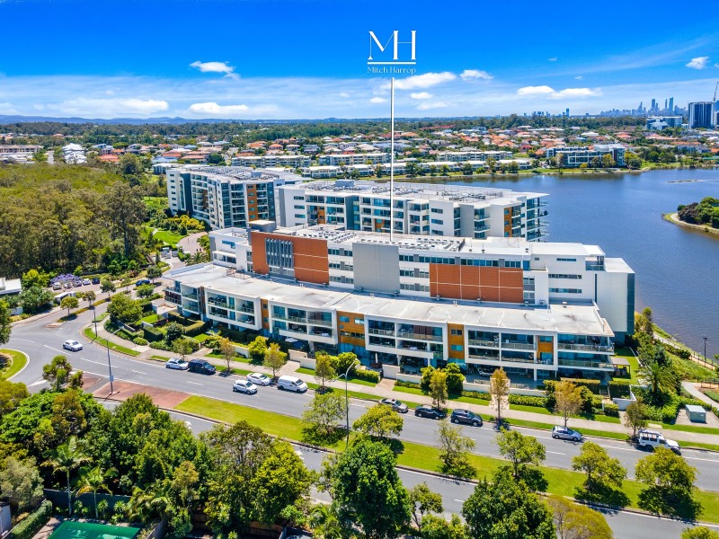 3014/397 Christine Avenue, Varsity Lakes QLD 4227