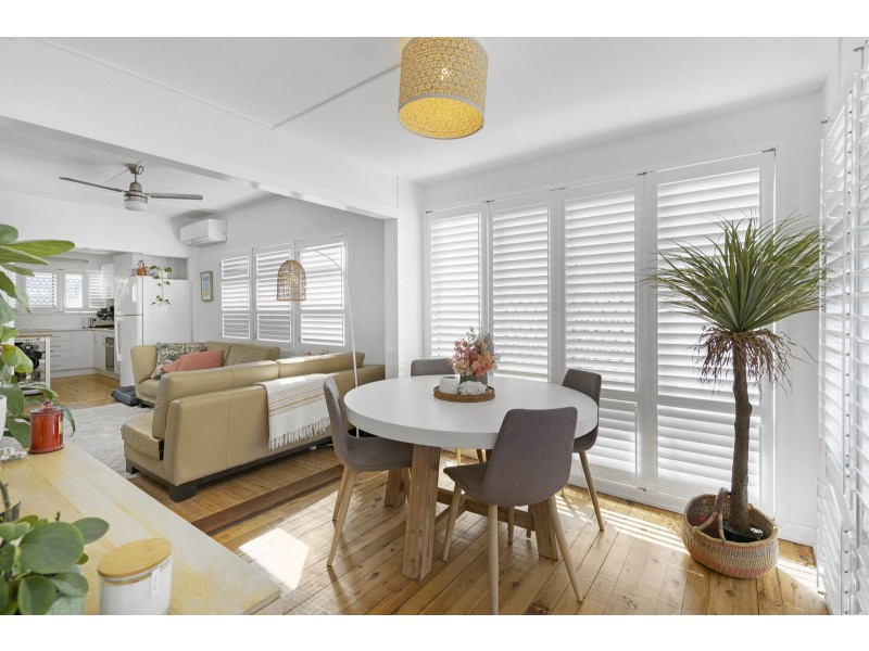 1424 Gold Coast Highway, Palm Beach QLD 4221