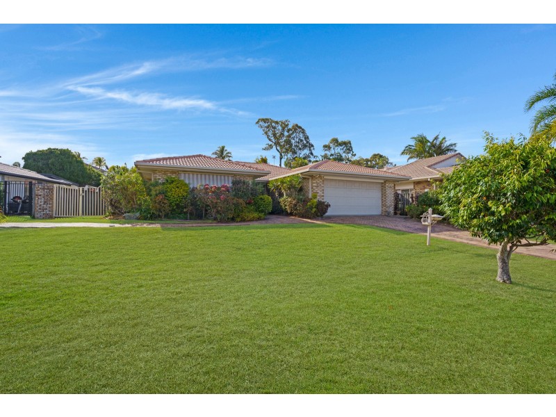 83 Camberwell Circuit, Robina QLD 4226