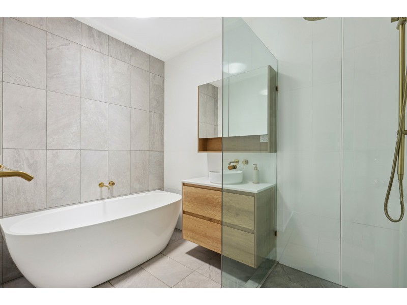 46 Palma Crescent, Varsity Lakes QLD 4227