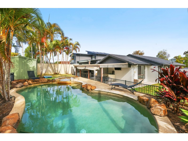 20 Bushtree Court, Burleigh Waters QLD 4220