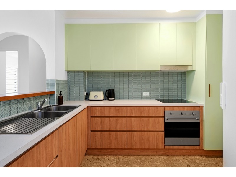 4/62 Petrel Avenue, Mermaid Beach QLD 4218