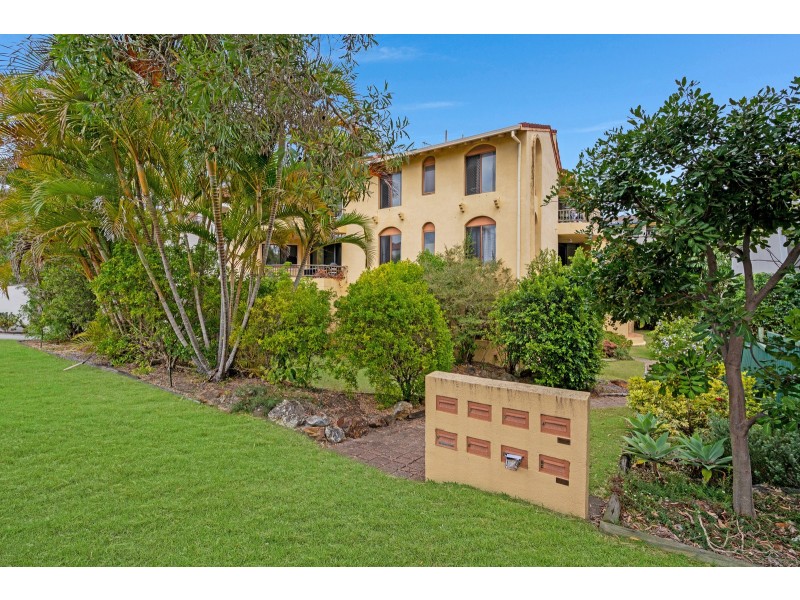 4/62 Petrel Avenue, Mermaid Beach QLD 4218