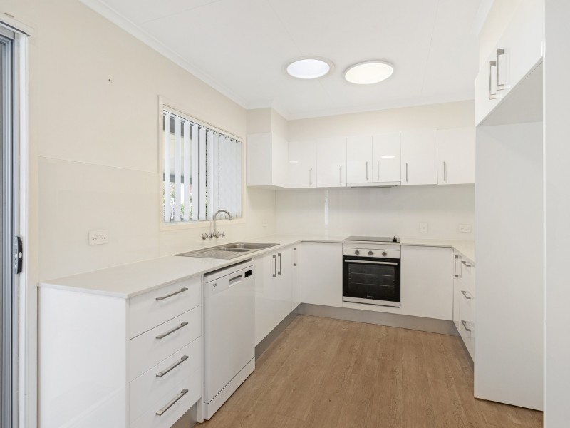 68 Twenty Sixth Avenue, Palm Beach QLD 4221