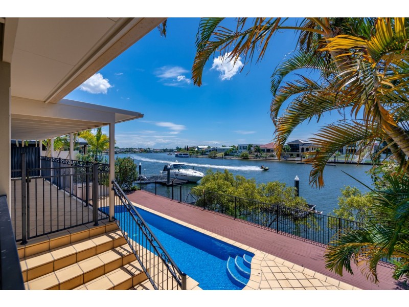31 Namatjira Court, Broadbeach Waters QLD 4218