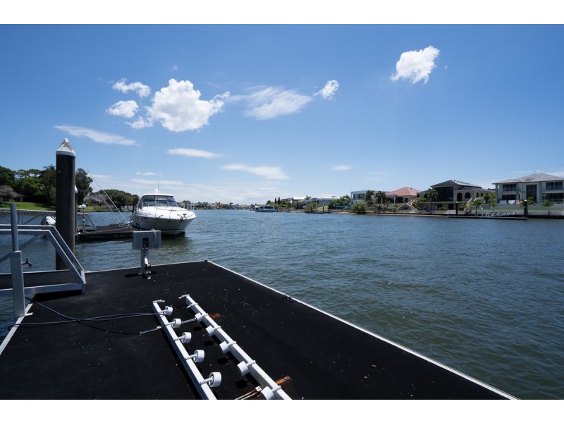 31 Namatjira Court, Broadbeach Waters QLD 4218