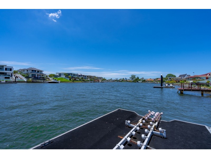 31 Namatjira Court, Broadbeach Waters QLD 4218