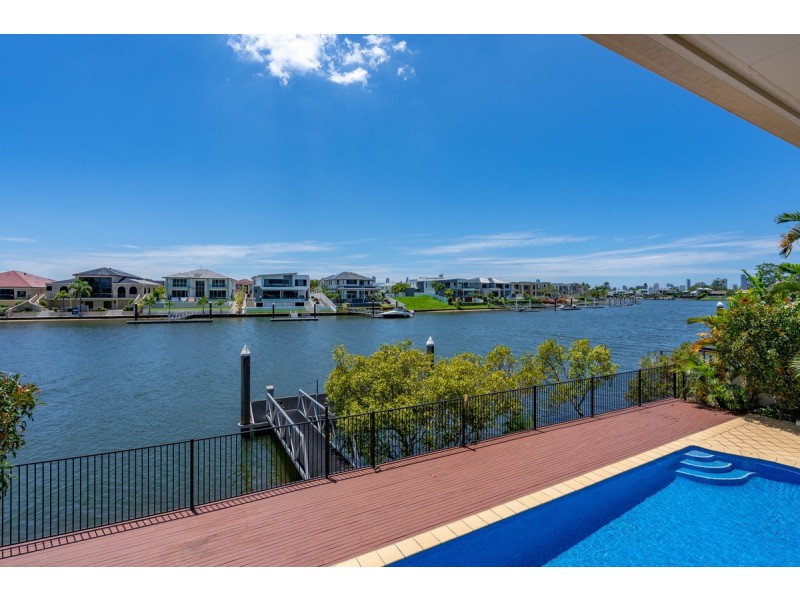 31 Namatjira Court, Broadbeach Waters QLD 4218