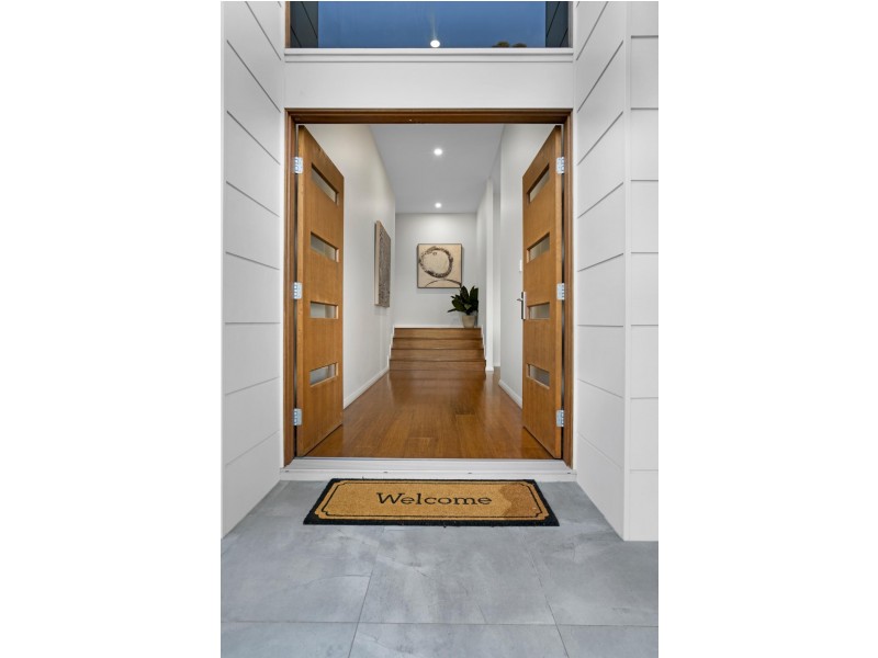 50-52 Forest Ridge Drive, Bonogin QLD 4213