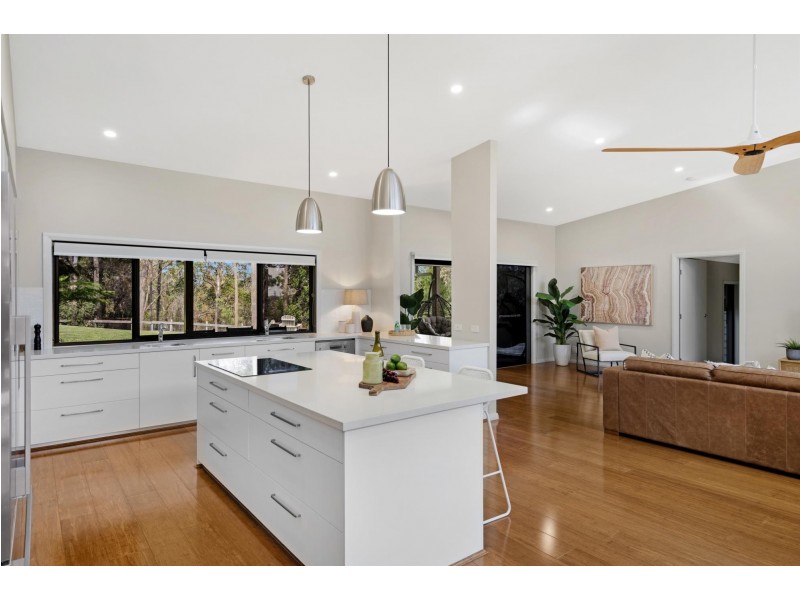 50-52 Forest Ridge Drive, Bonogin QLD 4213