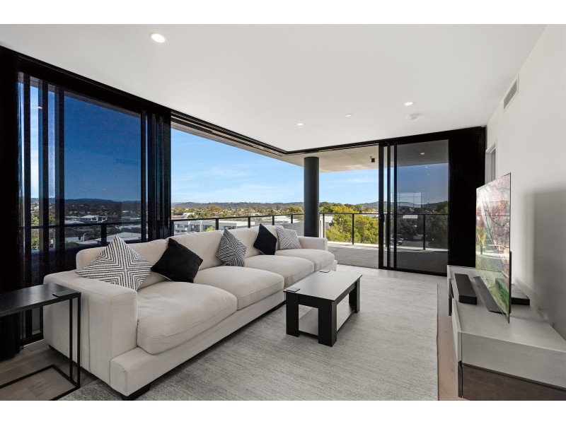 401/16-18 Seventh Avenue, Palm Beach QLD 4221