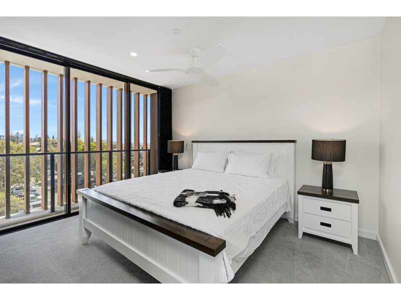 401/16-18 Seventh Avenue, Palm Beach QLD 4221