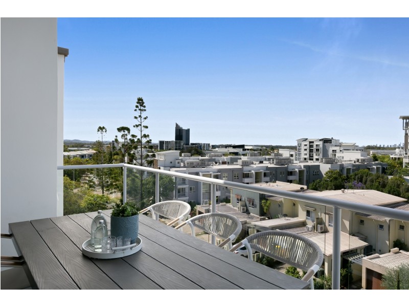 225/60 Riverwalk Avenue, Robina QLD 4226