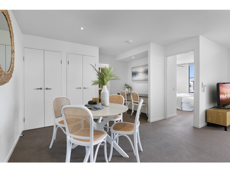 225/60 Riverwalk Avenue, Robina QLD 4226