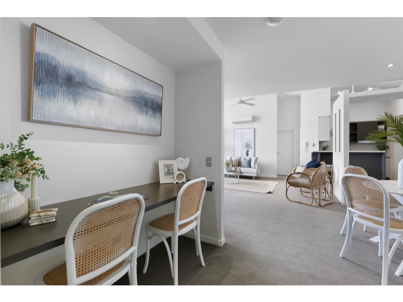 225/60 Riverwalk Avenue, Robina QLD 4226