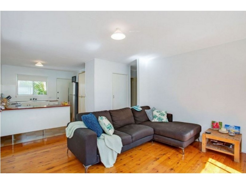 2/45 Sunshine Parade, Miami QLD 4220