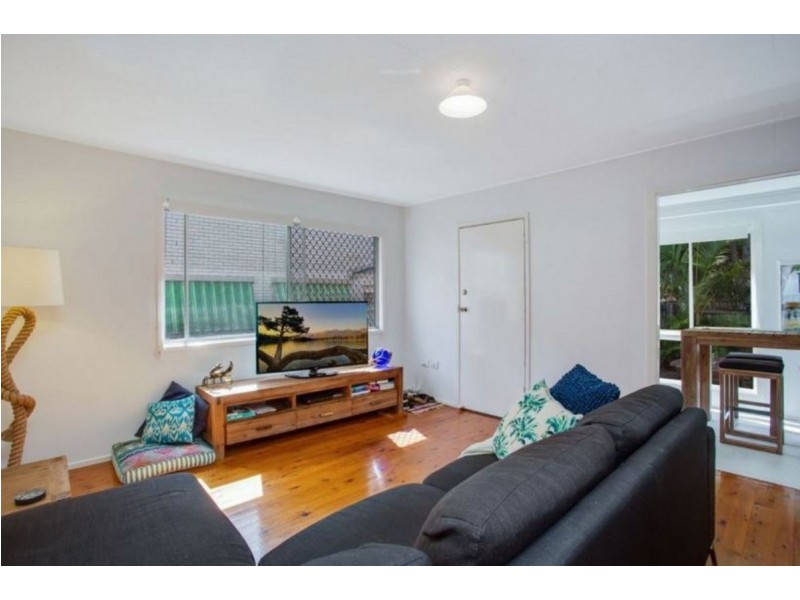 2/45 Sunshine Parade, Miami QLD 4220