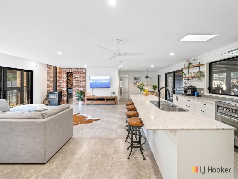 6 Carrama Court, Mudgeeraba QLD 4213