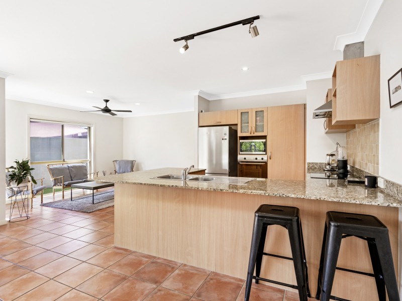 44 Peach Drive, Robina QLD 4226