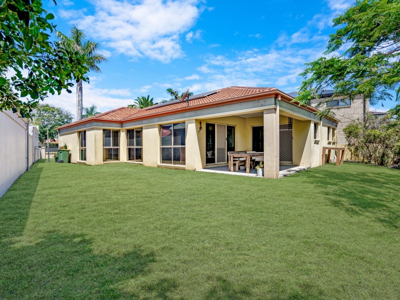 44 Peach Drive, Robina QLD 4226