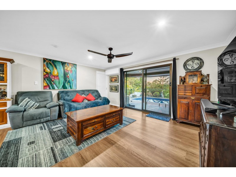 55 Merloo Drive, Nerang QLD 4211