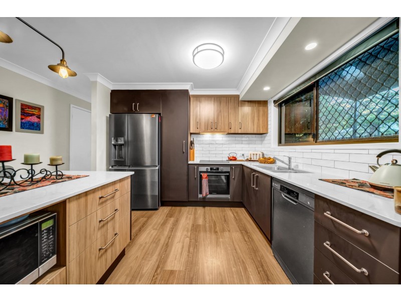 55 Merloo Drive, Nerang QLD 4211