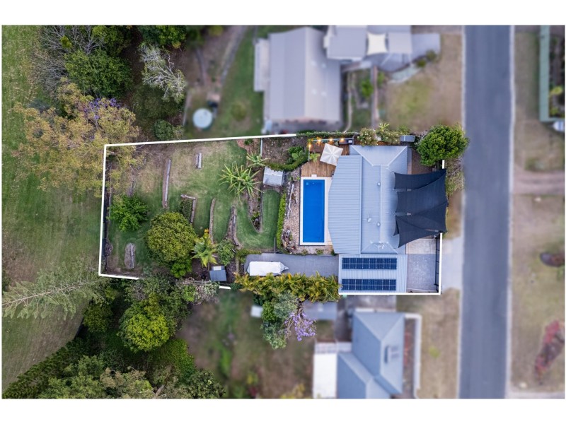 55 Merloo Drive, Nerang QLD 4211