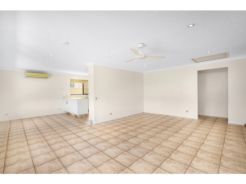 1/51 Treeview Drive, Burleigh Waters QLD 4220