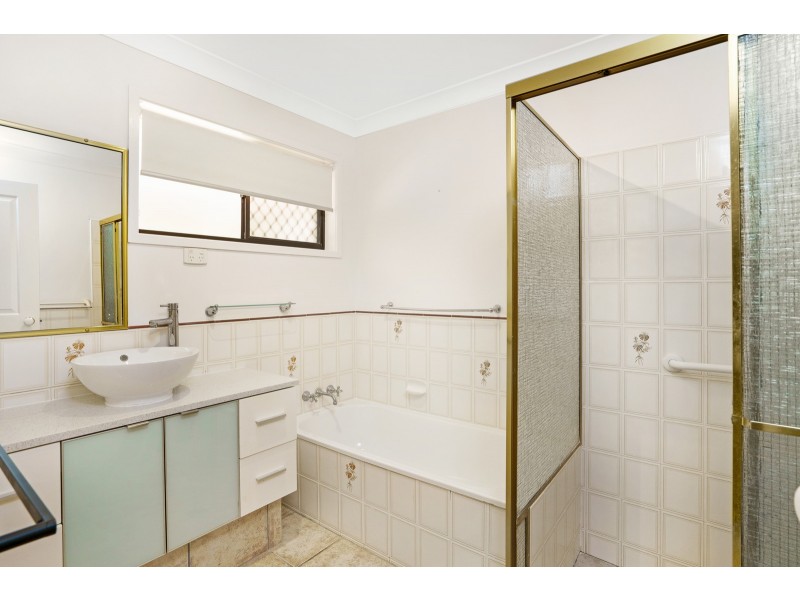 1/51 Treeview Drive, Burleigh Waters QLD 4220