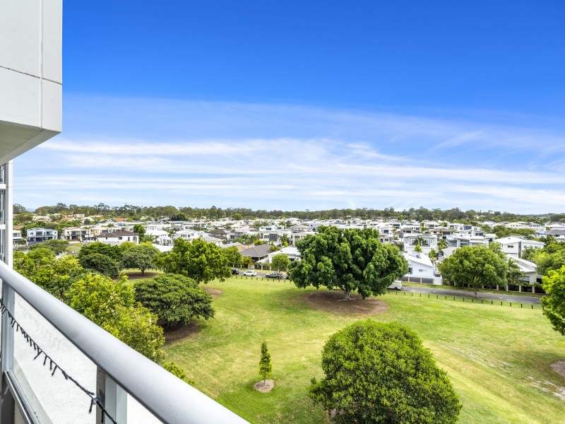403/11 Compass Drive, Biggera Waters QLD 4216