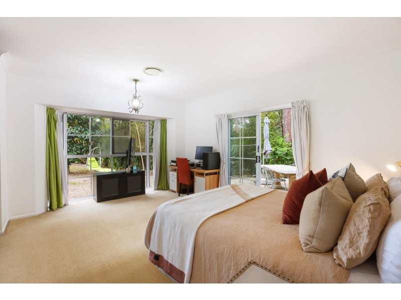 24 Strawberry Road, Mudgeeraba QLD 4213