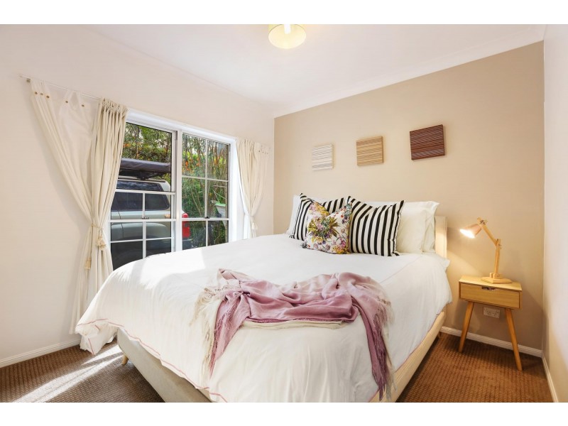 24 Strawberry Road, Mudgeeraba QLD 4213
