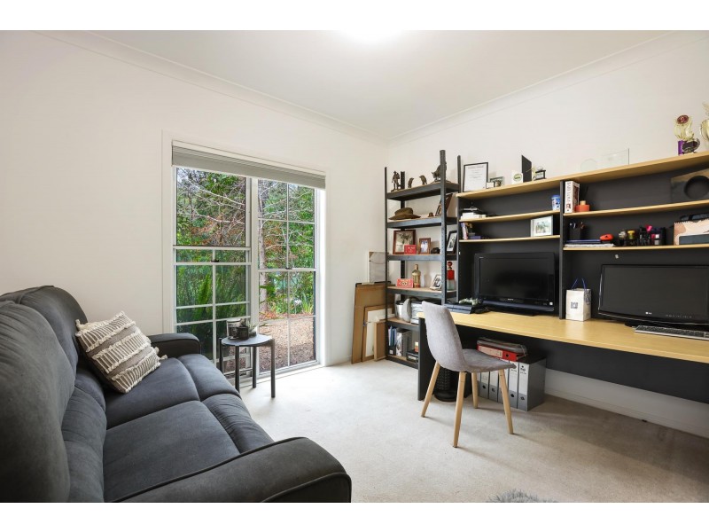 24 Strawberry Road, Mudgeeraba QLD 4213