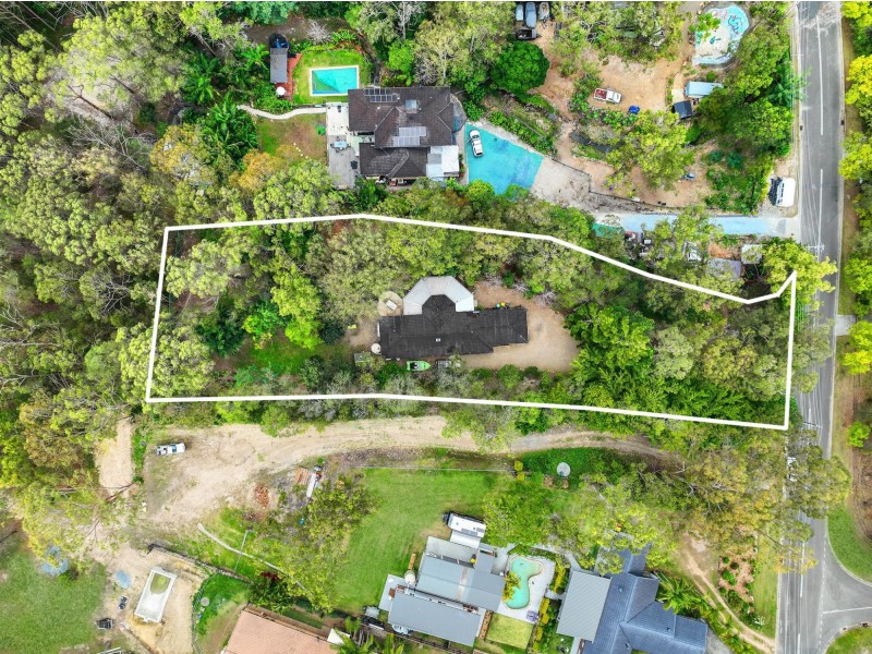 24 Strawberry Road, Mudgeeraba QLD 4213