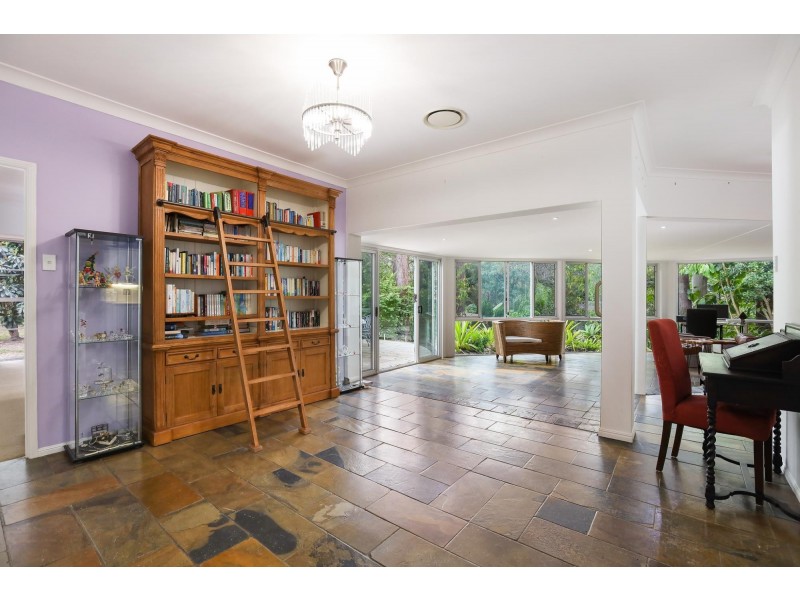 24 Strawberry Road, Mudgeeraba QLD 4213