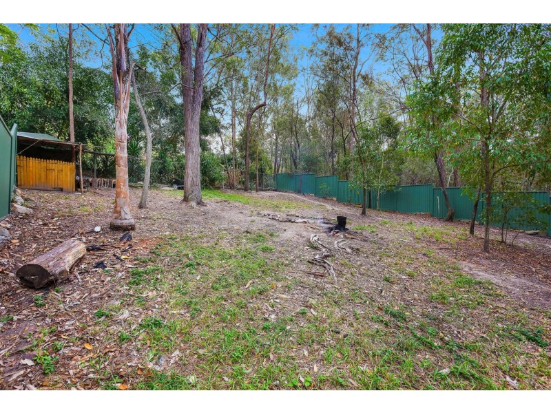 24 Strawberry Road, Mudgeeraba QLD 4213