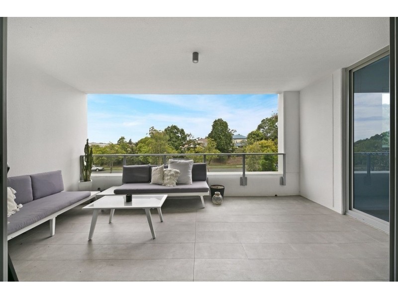 3120/397 Christine Avenue, Varsity Lakes QLD 4227