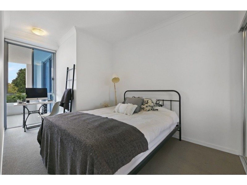 3120/397 Christine Avenue, Varsity Lakes QLD 4227