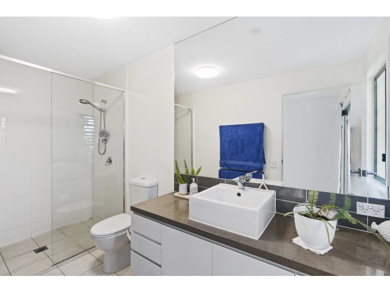 3/2 The Gardenway, Robina QLD 4226