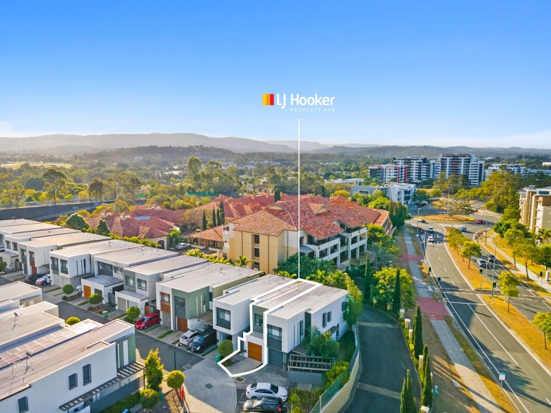 3/2 The Gardenway, Robina QLD 4226