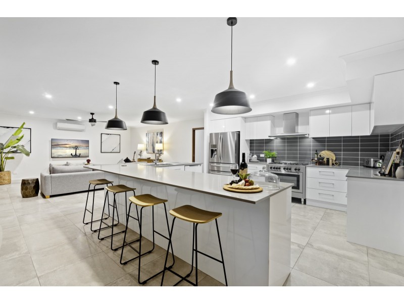 39 Whiptail Place, Advancetown QLD 4211