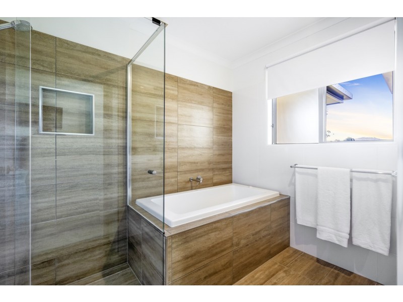 39 Whiptail Place, Advancetown QLD 4211