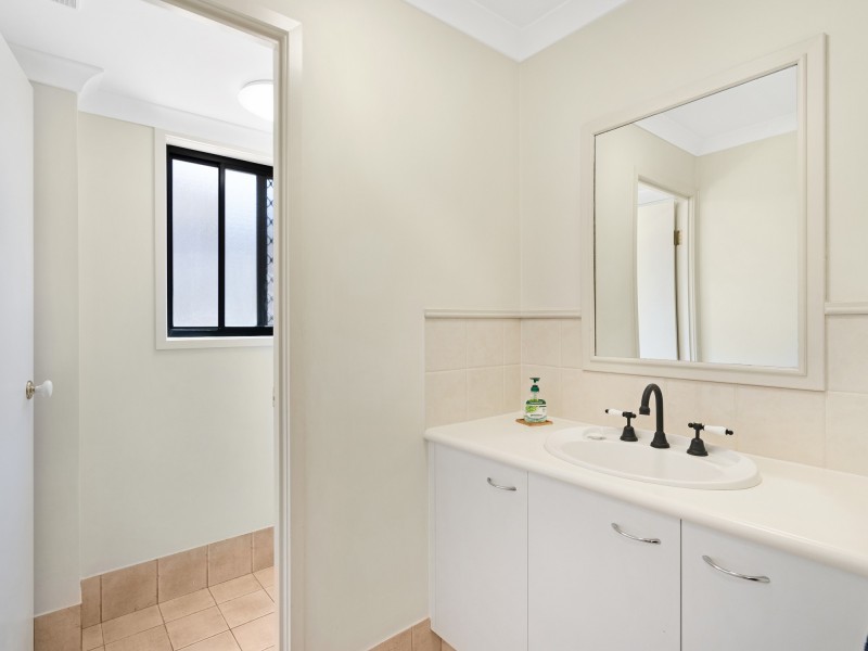 1/15 Bourton Road, Merrimac QLD 4226