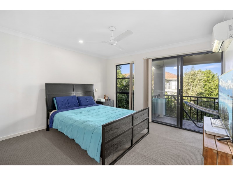 58/302 Christine Avenue, Varsity Lakes QLD 4227